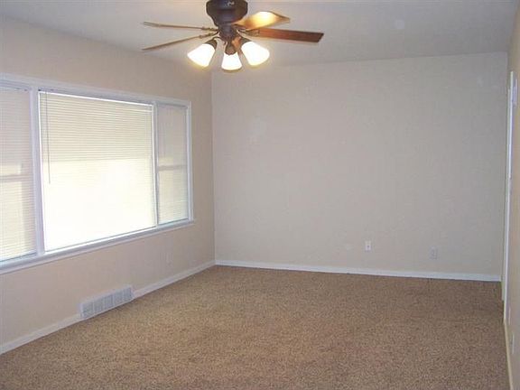 5th image of 3439 Jackson St