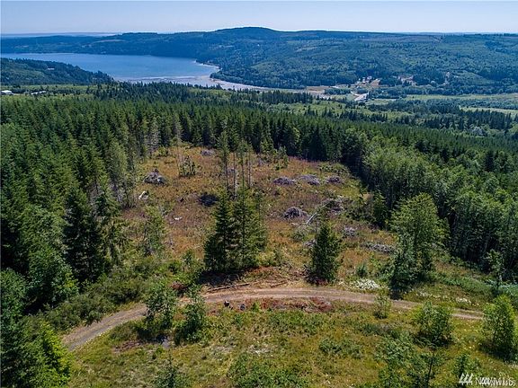 4th image of 48 Eagle Bear Rd