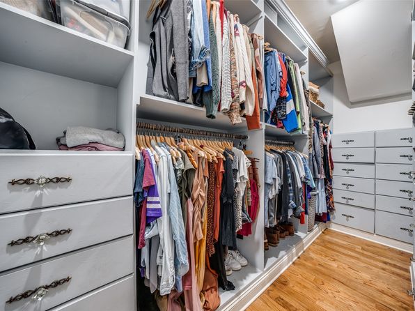 Additional property image - 206 S Edgefield Ave, Dallas, TX 75208
