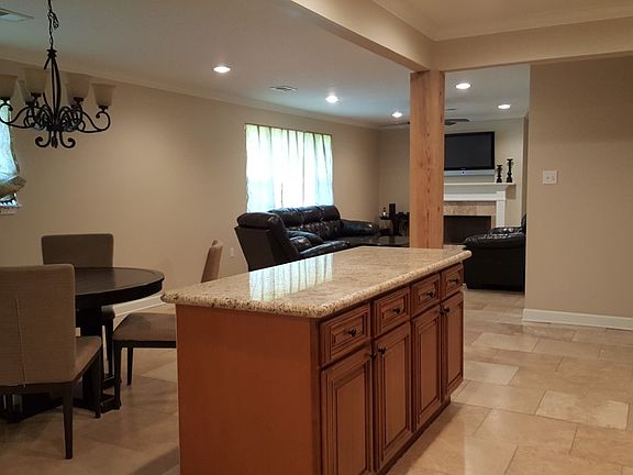 3rd image of 1807 Bayou Black Dr