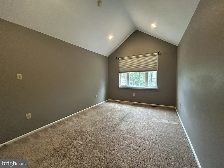2016 Greenes Way Cir — Photo 26