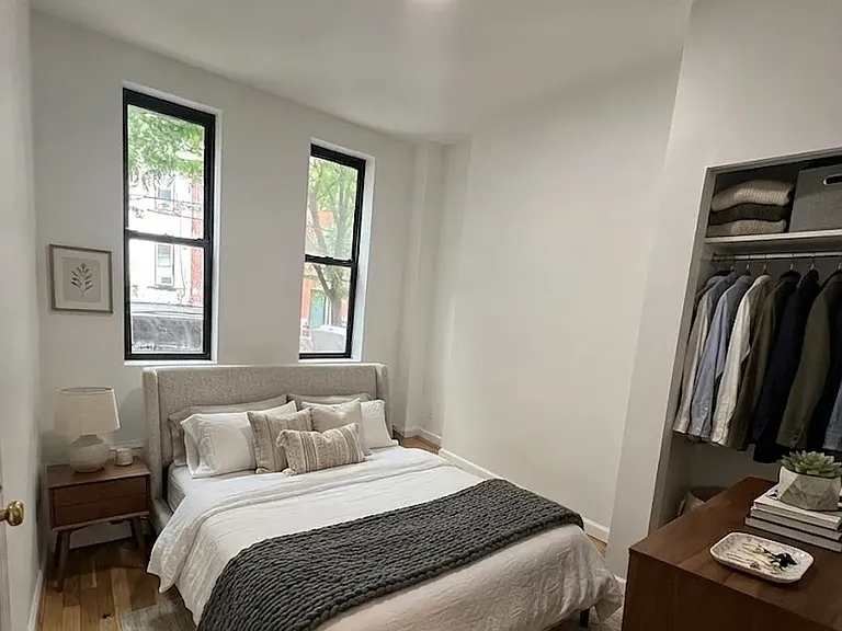 329 Menahan St #1A — Photo 5