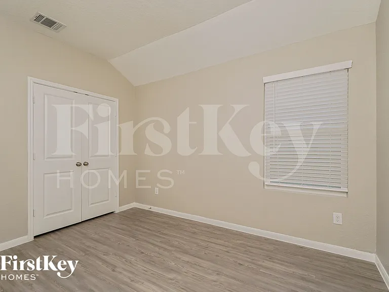 1224 Treehouse Ln — Photo 16