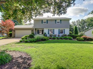 1108 Crestview Rd, Sterling, IL 61081