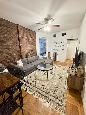 2nd image of 41 W 64th St APT 3B