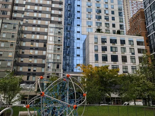 388 Bridge Street image 31 of 33