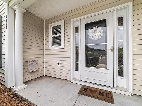 2nd image of 2451 Scholar Ln