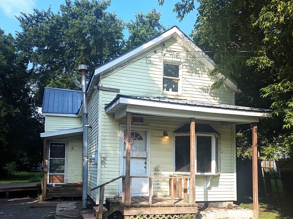 1st image of 1105 Congress St