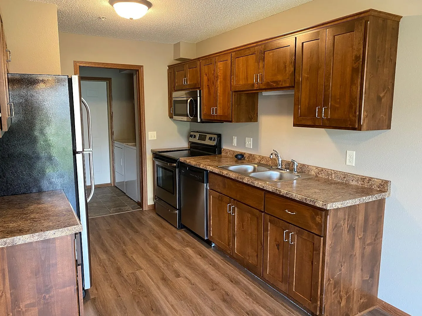 3 Bedroom 1.5 Bath Townhome in Sauk Rapids! — Photo 1