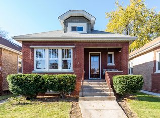 2642 Grove Ave, Berwyn, IL 60402