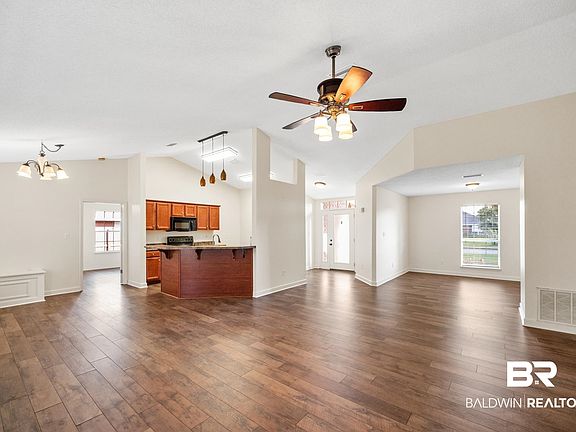 4th image of 2458 W Ashford Park Dr