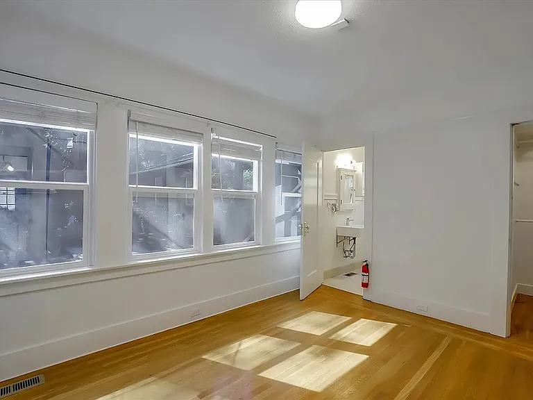 27 Westall Ave — Photo 21