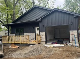 5725 Dahlia Dr NE, Thornville, OH 43076