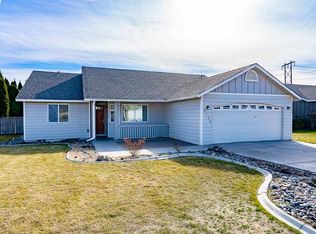 5719 W 11th Ave, Kennewick, WA 99338