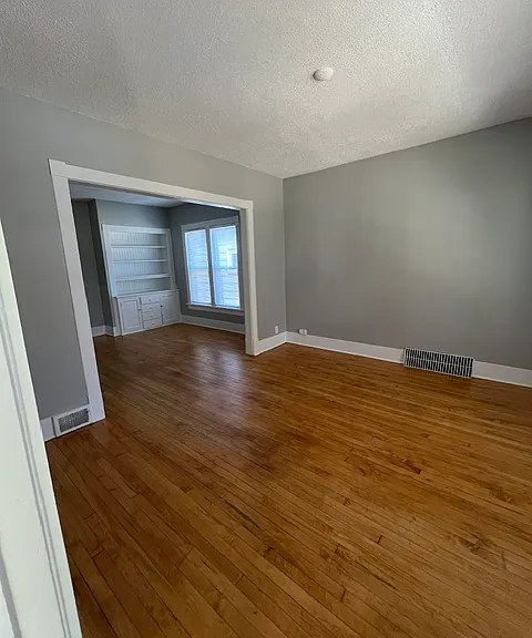 Livingroom/dining room from front entryway