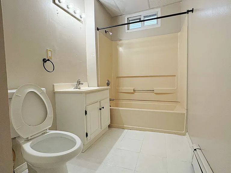 47 Benefit St #1R — Photo 2