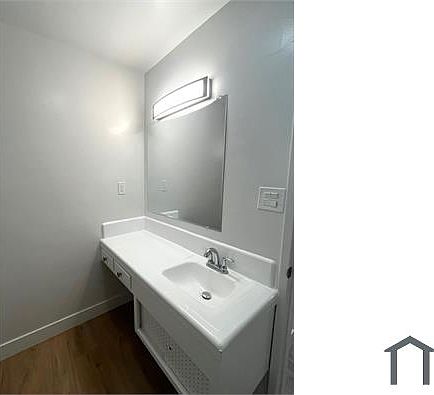4th image of 8558 Holloway Dr APT 203A