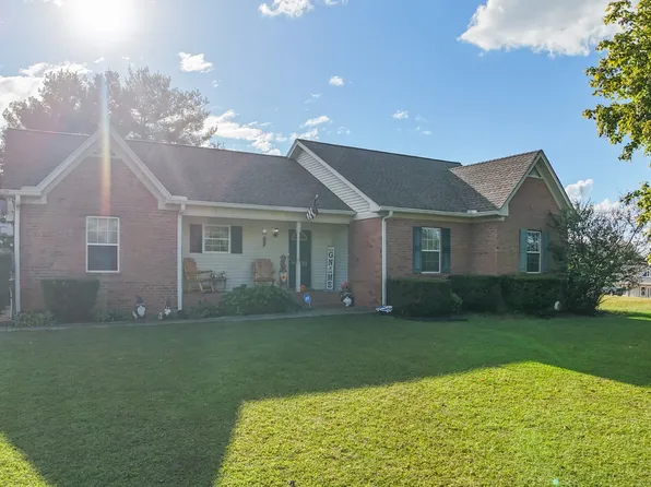 2131 Lambert Dr, Westmoreland, TN 37186