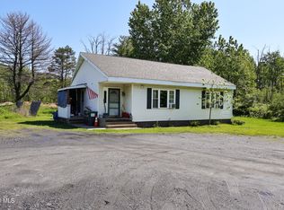 4 Connolly Road, Ballston Lake, NY 12019