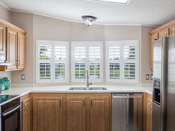 5th image of 3339 Ironwood Ave