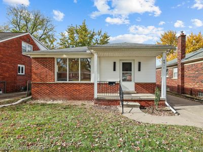 6911 Colonial St, Dearborn Heights, MI, 48127