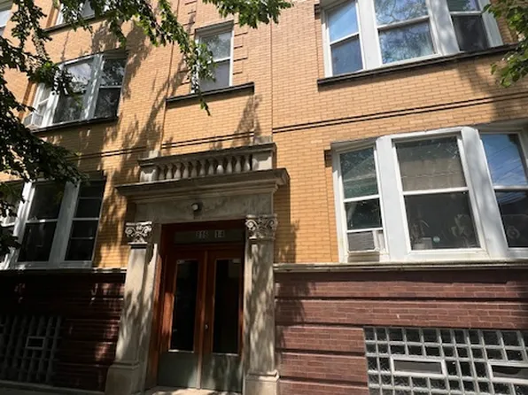 814 W Cornelia Ave #2, Chicago, IL 60657