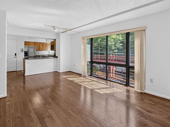 3rd image of 7923 Eastern Ave APT 201