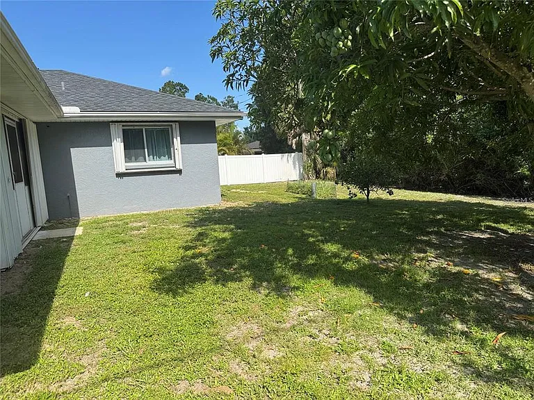 23289 Nancy Ave — Photo 15