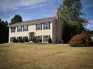 39 Guigley Dr, Mohnton, PA 19540