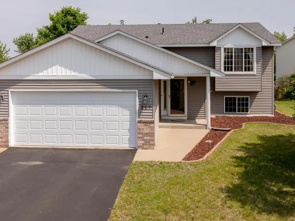 217 Hickory Ln E, Shakopee, MN 55379