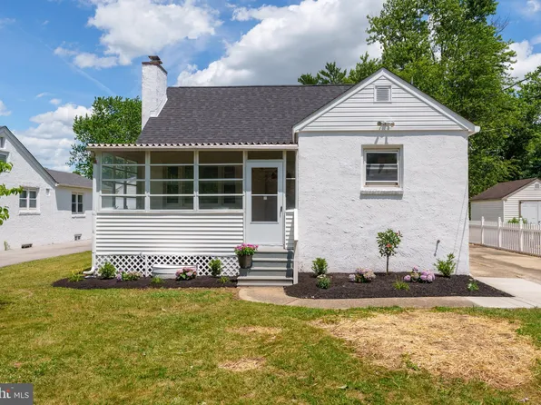 1144 Twin C Ln, Newark, DE 19713