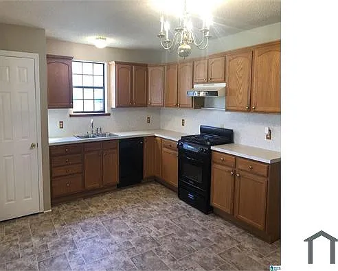 3 bed, 1410 sqft, $1,200 — Photo 2