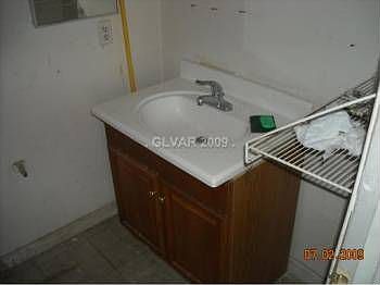 3rd image of 4782 E Boston Ave