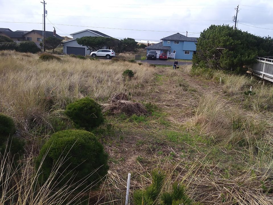 1st image of 2209 NW Oceania Dr