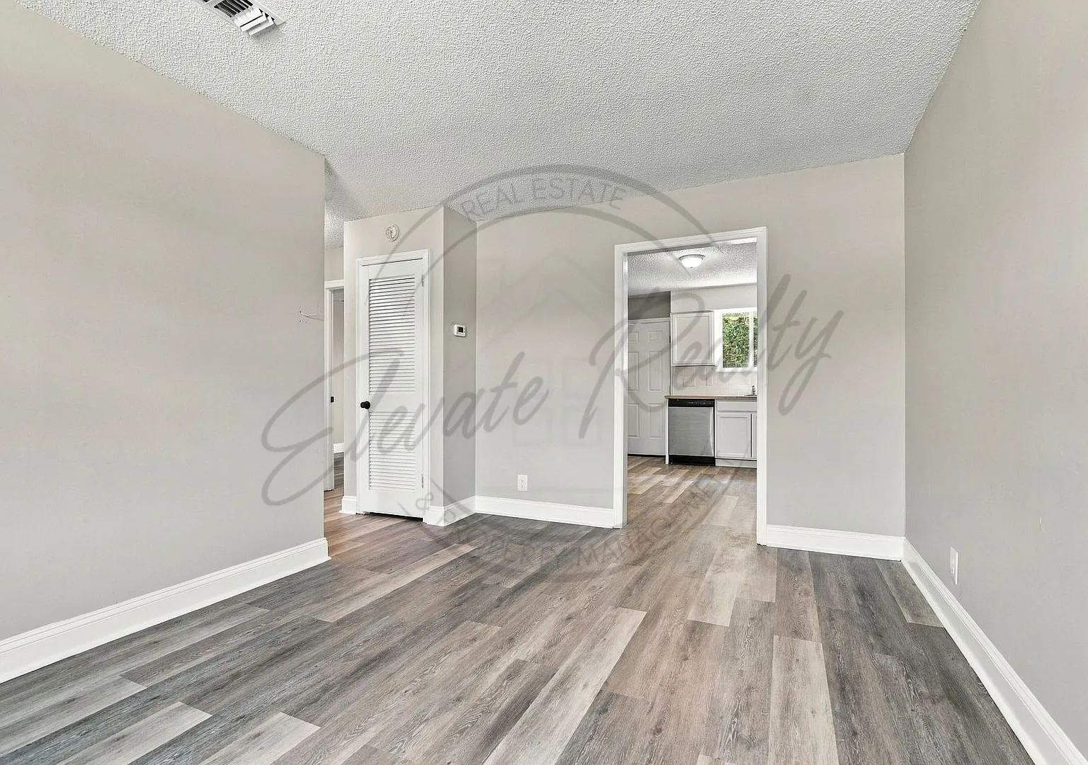 Brickmont Dr 3704-3706 — Photo 4
