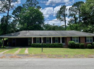1627 Windsor Dr, Waycross, GA 31501