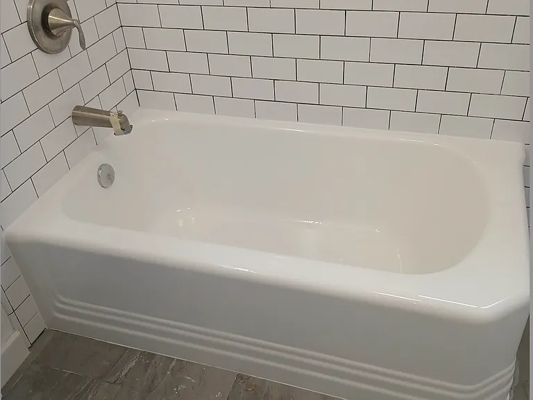 222 Chicago Ave #A — Photo 8