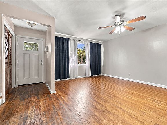 2nd image of 2460 Bragg St