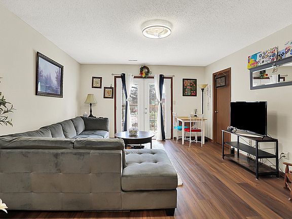 5th image of 1231 Country Creek Ct