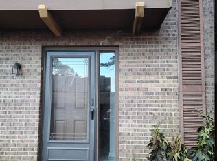 1255 E Countyline Rd #L-8, Jackson, MS 39213