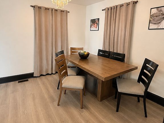 5th image of 125 Vogel Pl