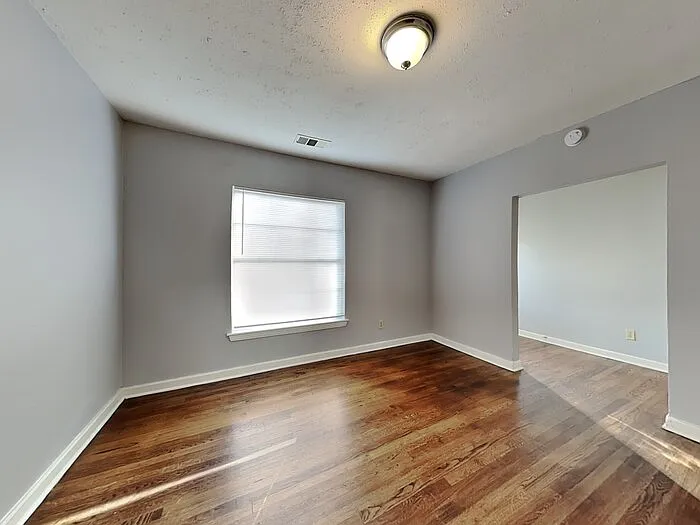2621 Saturn Rd — Photo 7