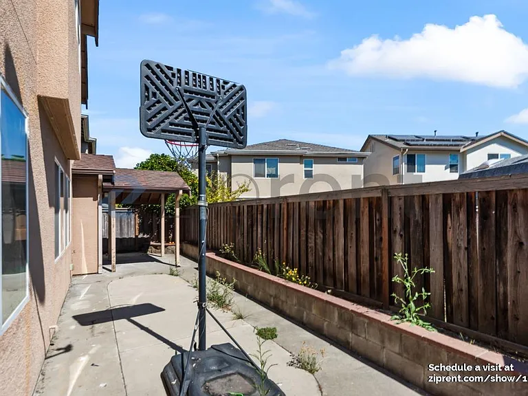 419 Malcolm Dr — Photo 37