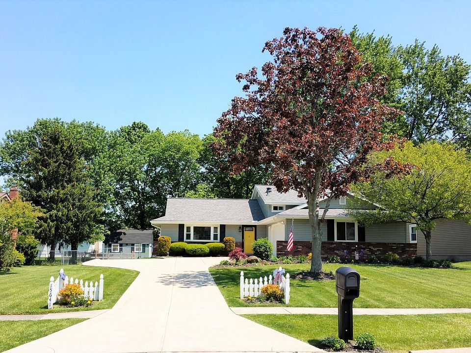 1st image of 15641 Creekwood Ln