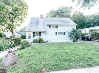 9232 Wooden Bridge Rd, Philadelphia, PA 19114