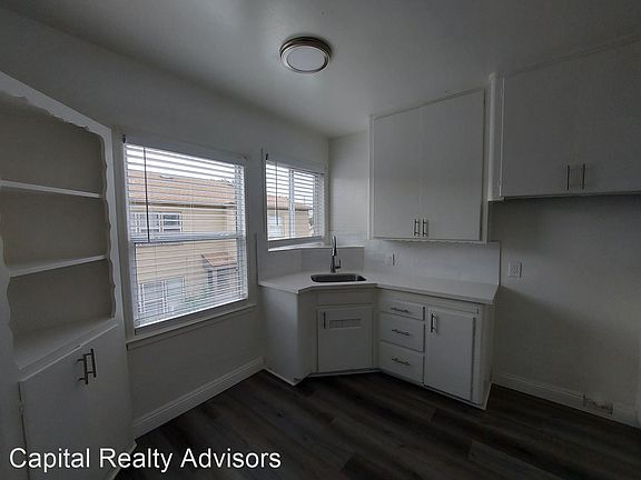 2nd image of 2176 Magnolia Ave