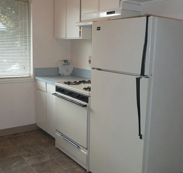 125 D St — Photo 3
