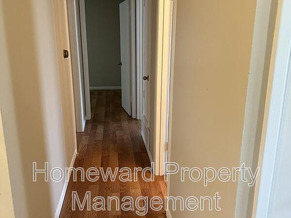5th image of 270 32nd St NW