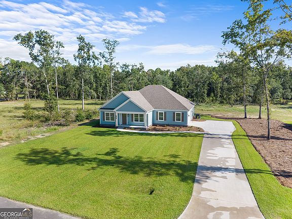 3rd image of 103 Hemlock Way Lot 2