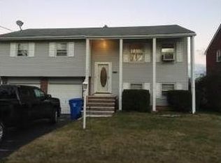 136 Garfield Ave, Colonia, NJ 07067